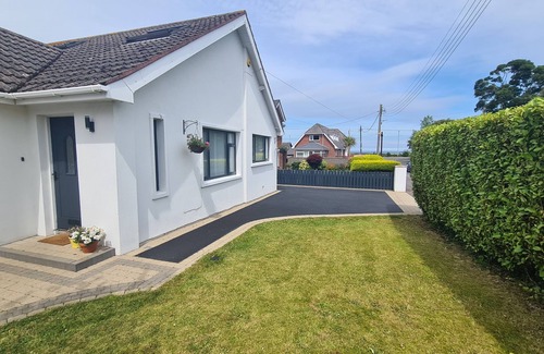 Bangor Casa | Lovely Detached Family House in Seaside Town