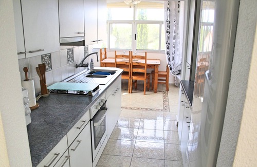 San Fulgencio Villa | Villa independiente de lujo cerca de servicios, WiFi, TV vía satélite, aire acondicionado
