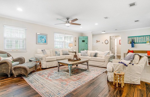 Fernandina Beach Casa | Lovely, dog-friendly home on 1 acre with fast WiFi & W/D - near the beach