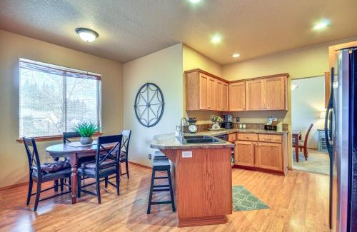 Dundee Casa | Lovely Dundee Home with Private Yard and Fire Pit!