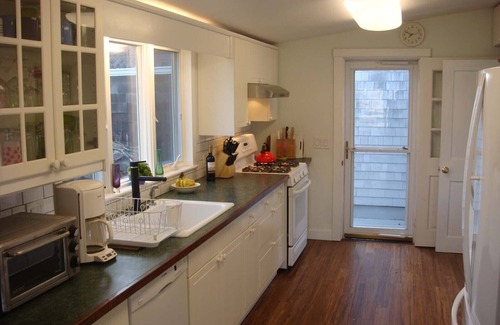 Fenwick Casa | Lovely easy to maintain cottage on Long Island Sound