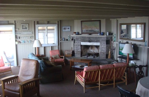 Fenwick Casa | Lovely easy to maintain cottage on Long Island Sound