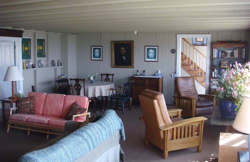 Fenwick Casa | Lovely easy to maintain cottage on Long Island Sound
