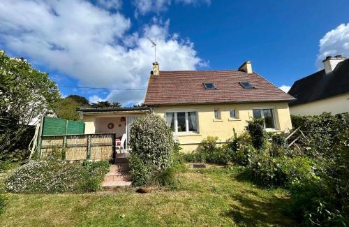 Plestin-les-Greves Casa | Lovely family house near the sea for 8