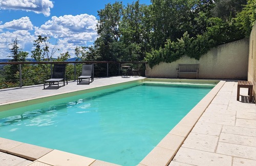Forcalquier Casa | Encantadora casa familiar con piscina, privacidad completa y vistas sobre el Lubero
