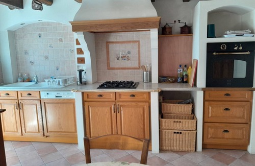 Pellevoisin Casa | Lovely farmhouse - 3 bedrooms - wifi - garden - fireplace
