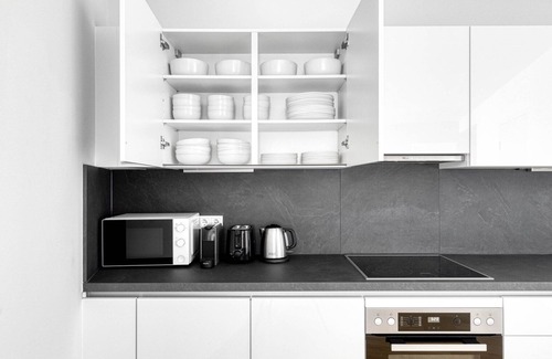 Favoriten Apartamento | Lovely Favoriten 2BR w/ Gym, Lounge & Elevator nr Metro, by Blueground