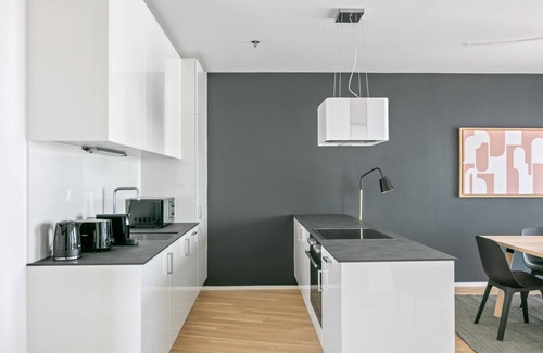 Favoriten Apartamento | Lovely Favoriten 3BR w/ Roof, Gym & Lounge, 1min to HBF, by Blueground