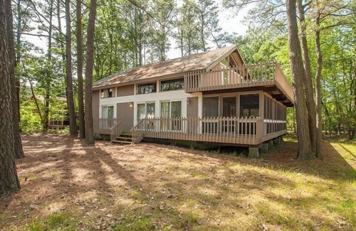 North Shores Casa | Lovely five bedroom home located in the North Shores area of Rehoboth
