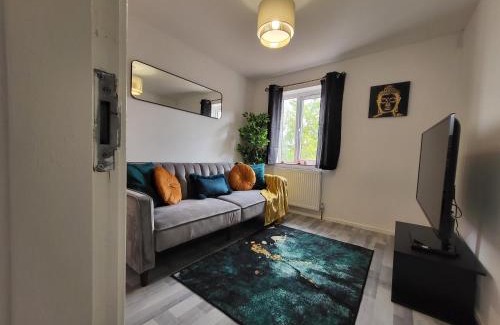 Banbury Apartamento | Lovely Flat - Ideal location for Contractors, Relocators, Business, Free Parking