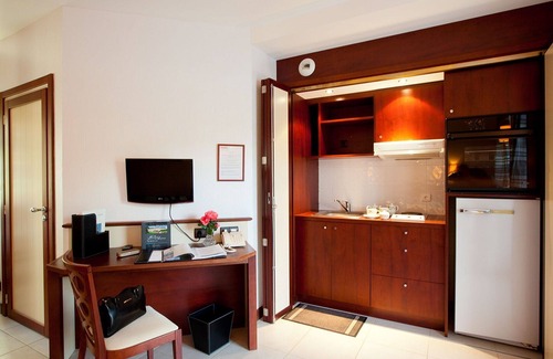 Saint-Jouan-des-Guerets Apartamento | Hermoso apartamento para 2 personas con piscina, WIFI, TV y aparcamiento