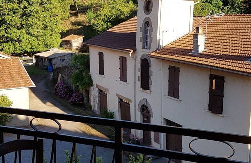Aubin Apartamento | Lovely furnished apartment 5 minutes from the Cransac thermal baths!