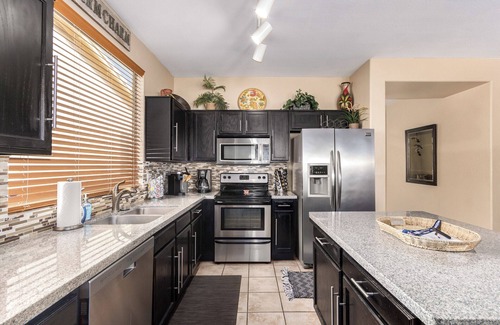 Avondale Casa | Lovely Garden Lakes,heated pool & Spa! Special montly rate!!