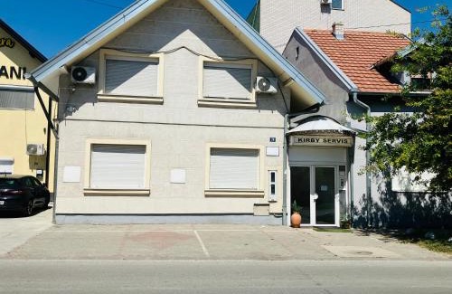 Novi Sad Apartamento | Lovely garden small apartment