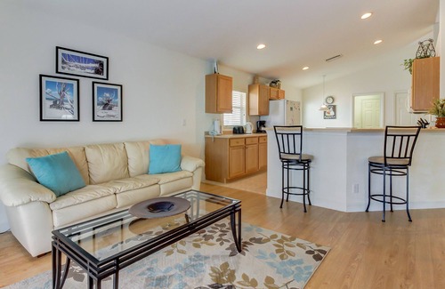 Biggar Casa | Escapada encantadora en Danforth Lakes con piscina privada y lanai arbolada.