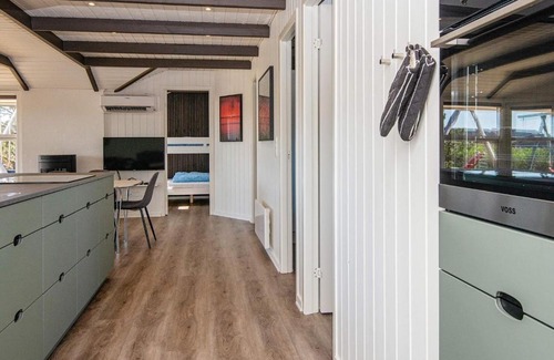 Lakolk Casa | Lovely Holiday Home in R m with Sauna