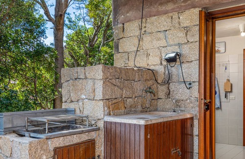 Abbiadori Casa | Lovely Holiday Home “La Casa Degli Ulivi” with Sea View, Mountain View, Wi-Fi, Terraces & Garden