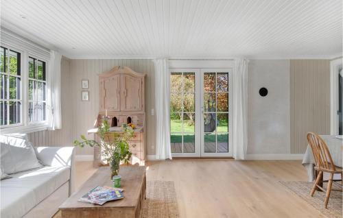 Havnsø Casa | Lovely Home In Føllenslev With Wifi