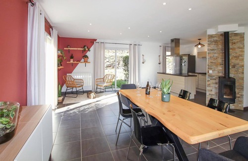 La Valla-en-Gier Casa | Lovely home in La Valla en Gier