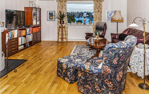 Hofors Casa | Lovely Home In Hofors With Kitchen