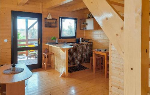 Plesna Casa | Lovely Home In Kladno With Kitchen