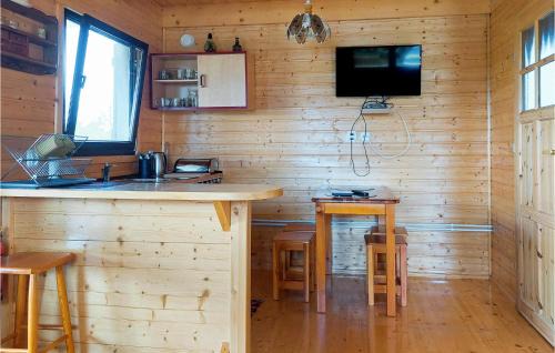 Plesna Casa | Lovely Home In Kladno With Kitchen