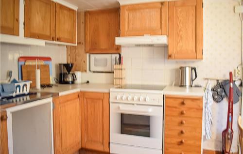 Hagaby Casa | Lovely Home In Löttorp With Wifi