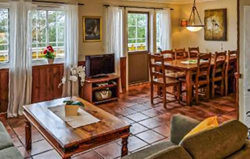 Lindesnes Casa | Lovely Home In Lindesnes With Sauna