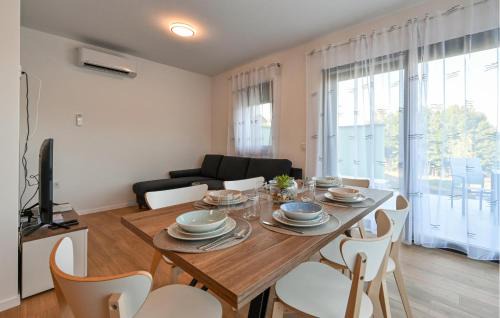 Varazdin Casa | Lovely Home In Margecan With Wifi