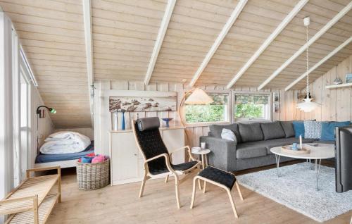 Vejlby Fed Casa | Lovely Home In Middelfart With Kitchen