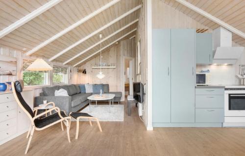 Vejlby Fed Casa | Lovely Home In Middelfart With Kitchen