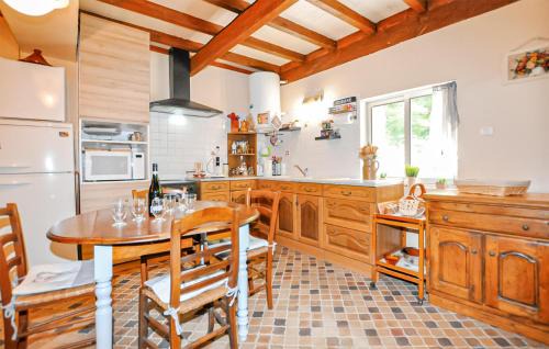 Seix Casa | Lovely Home In Seix With Wifi