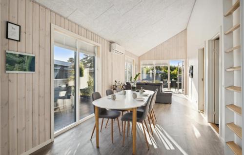 Grønninghoved Strand Casa | Lovely Home In Sjølund