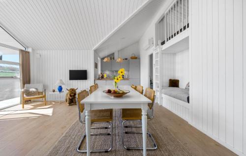Stege Casa | Lovely Home In Stege With Sauna