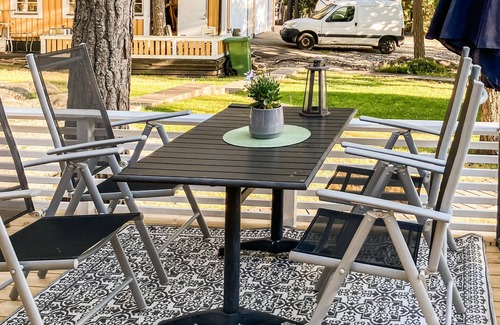 Storgardet-Tallasen-Tostero Casa | Bonita casa en Strängnäs con cocina
