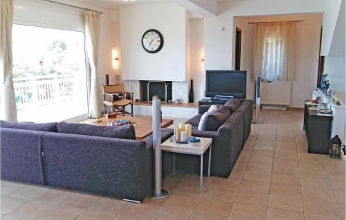 Theologos Casa | Lovely Home In Theologos