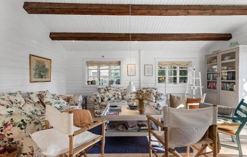 Tisvildeleje Casa | Lovely Home In Tisvildeleje With Sauna
