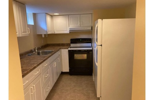 North Kingstown Casa | Lovely home minutes from Narragansett Bay, 19 minutes to Newport, sleeps 10