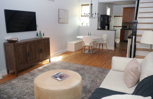 Fairmount Casa | Lovely Home Near the Art Museum