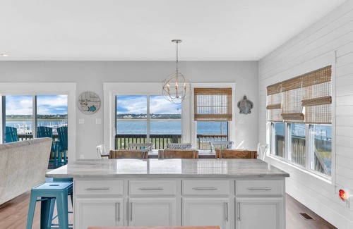 Topsail Beach Casa | Lovely Home, Sound Access - Ven y disfruta de Lucky Fish Cottage