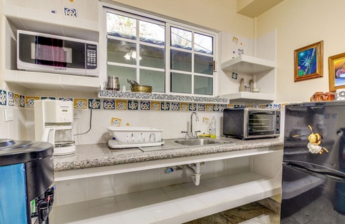 San Ignacio Casa | Hermosa casa con piscina compartida, preciosas vistas y balc�����������������n - perfecto para excursiones de un d���������������a