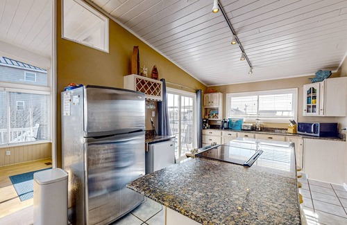 Sandbridge Casa | Lovely home with private pool, hot tub, foosball, air hockey & easy beach access