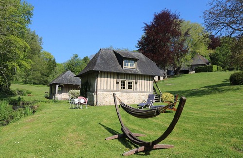 Saint-Hymer Casa | Preciosa casa con piscina en el corazón del Pays d'Auge para una estancia para dos