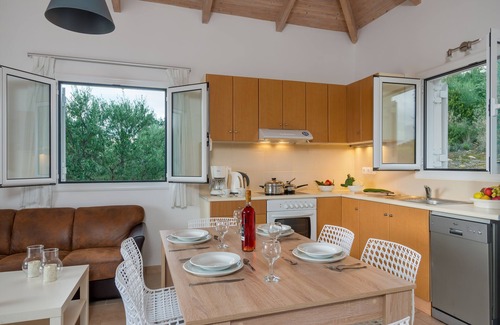 Grizokambos Casa | Encantadora casa con piscina privada.