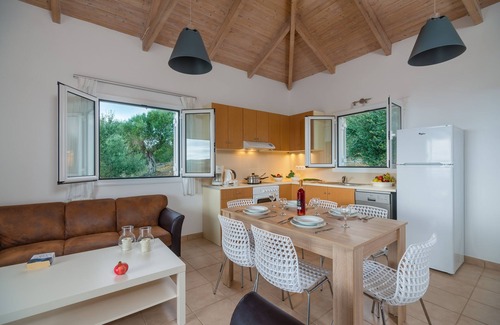 Grizokambos Casa | Encantadora casa con piscina privada.
