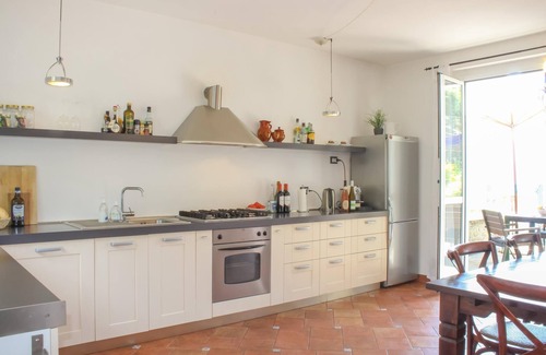 Santa Maria - Rezzonico Casa | Lovely Cecilia Holiday Home with Lake View