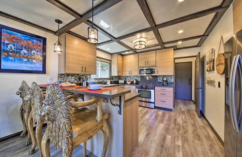 Lake Arrowhead Cabaña | Lovely Lake Arrowhead Home w/ Bikes: Pet Friendly!