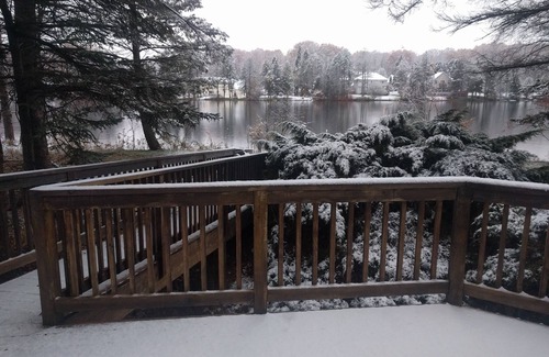Mount Pocono Chalet De Esquí | Lovely Lakefront Chalet!