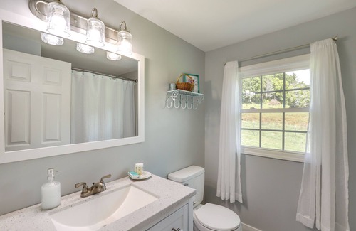 Leicester Casa | Lovely Leicester Home w/ Stunning Mountain Views!