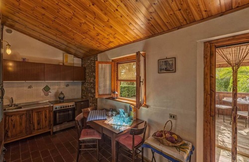 Montaione Apartamento | Lovely lodging in Montaione,ground floor,private terrace,Pool,Wi-Fi, sleeps 3